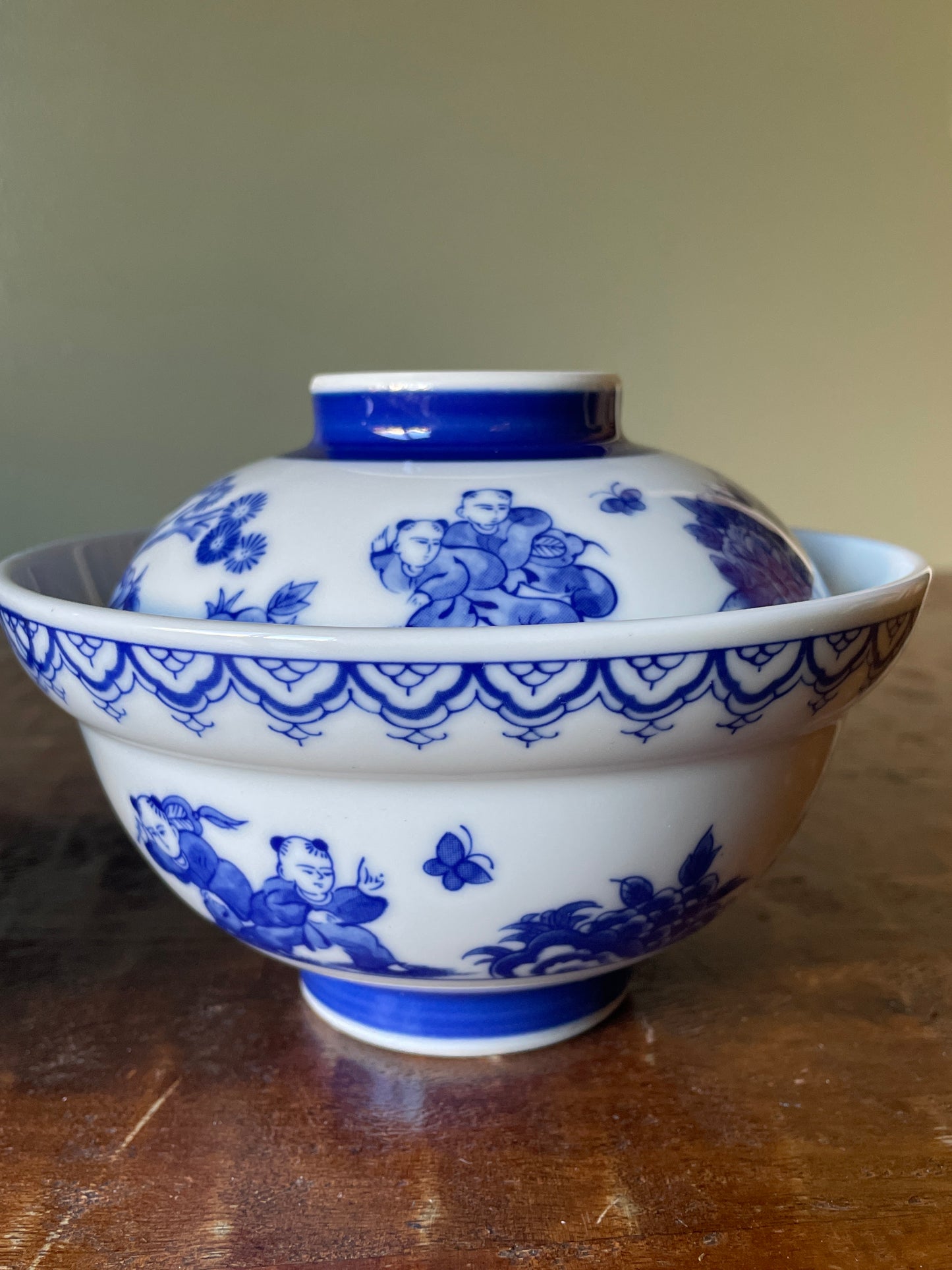 Pair of Japanese Blue & White Porcelain Karako bowls