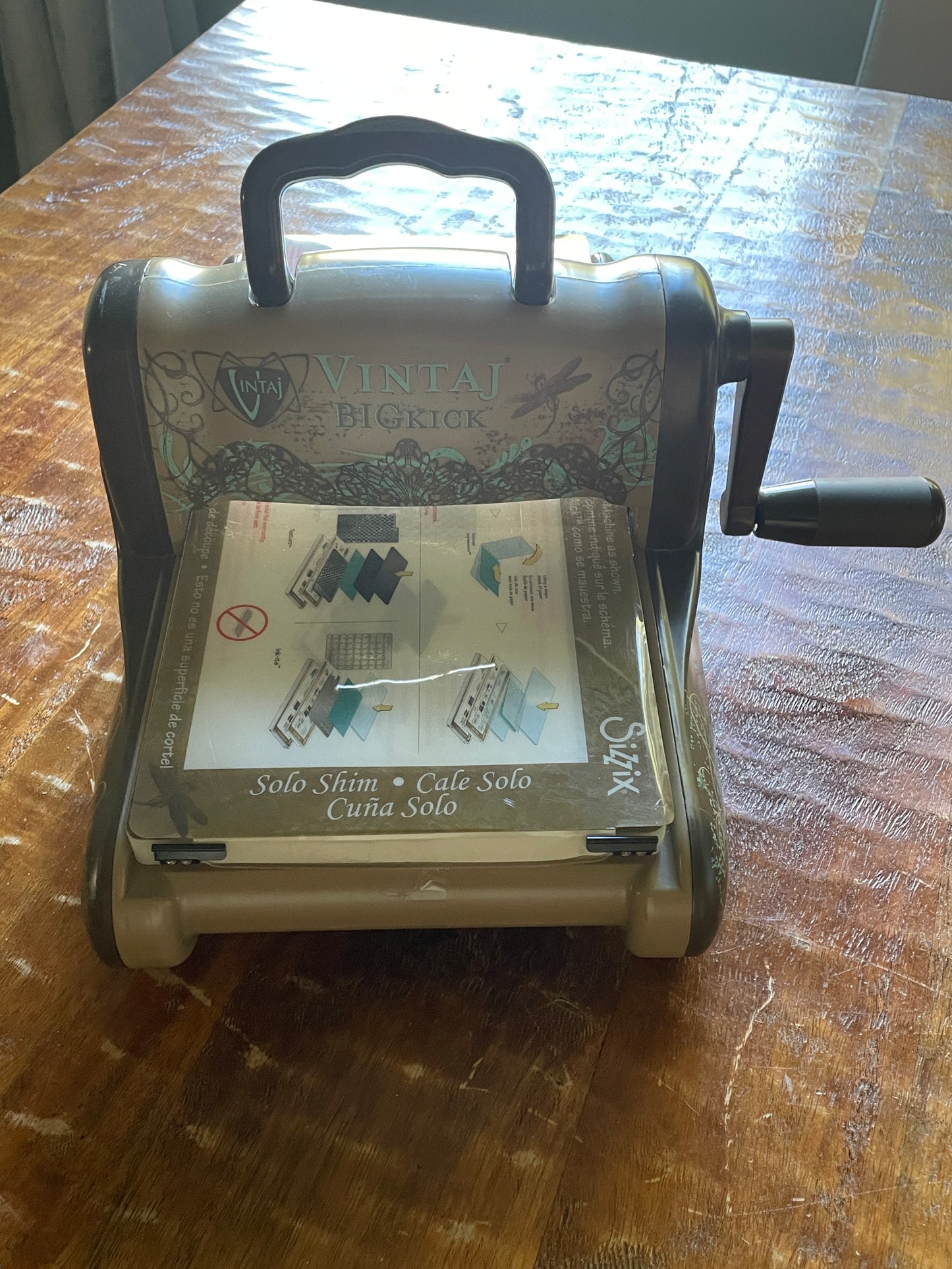 Sizzix Vintaj BIGkick Die Cut Embossing Machine w/ Solo Shim