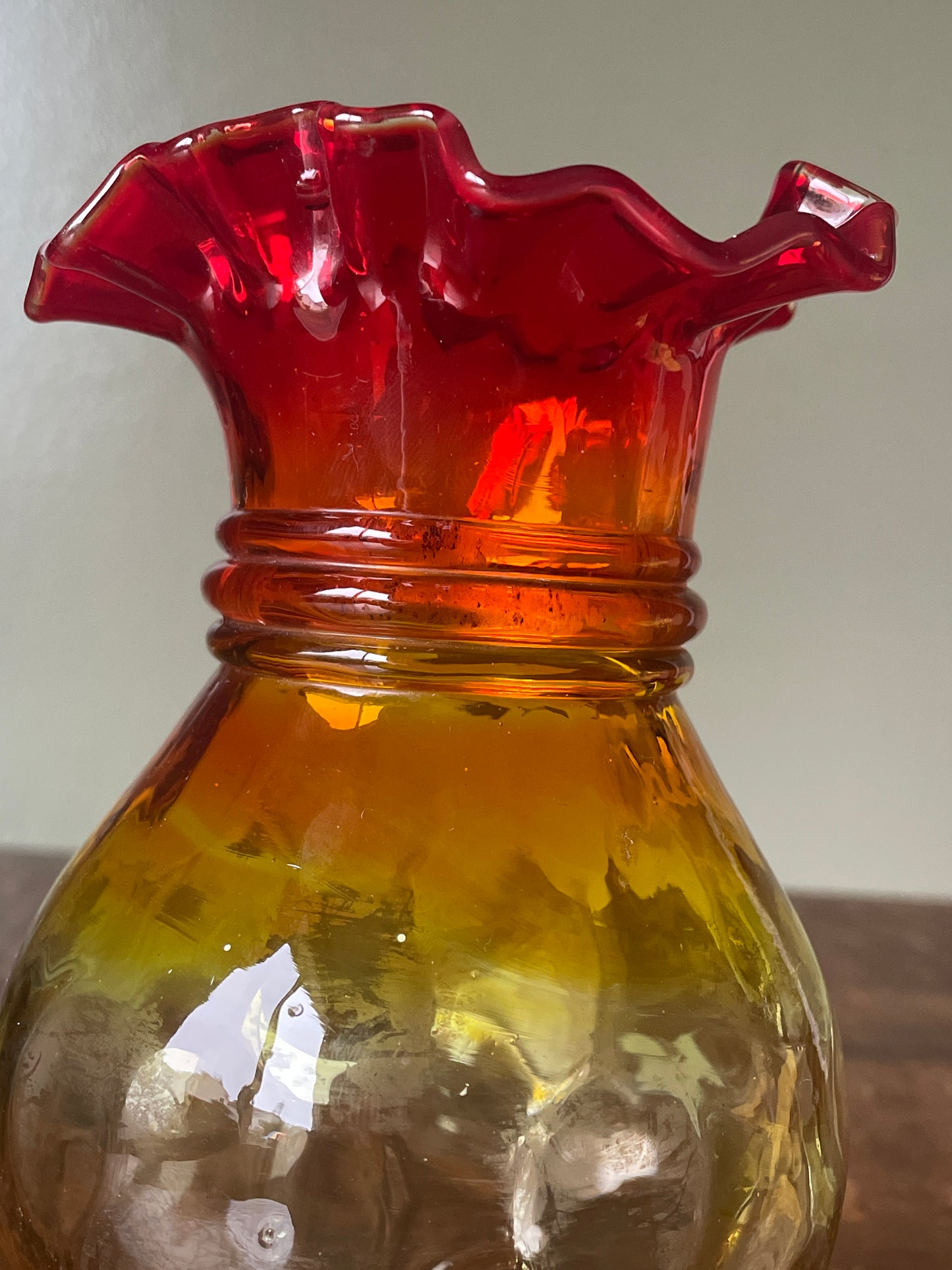 Amberina Thumb Dot Ruffle Edge Glass Vase Large