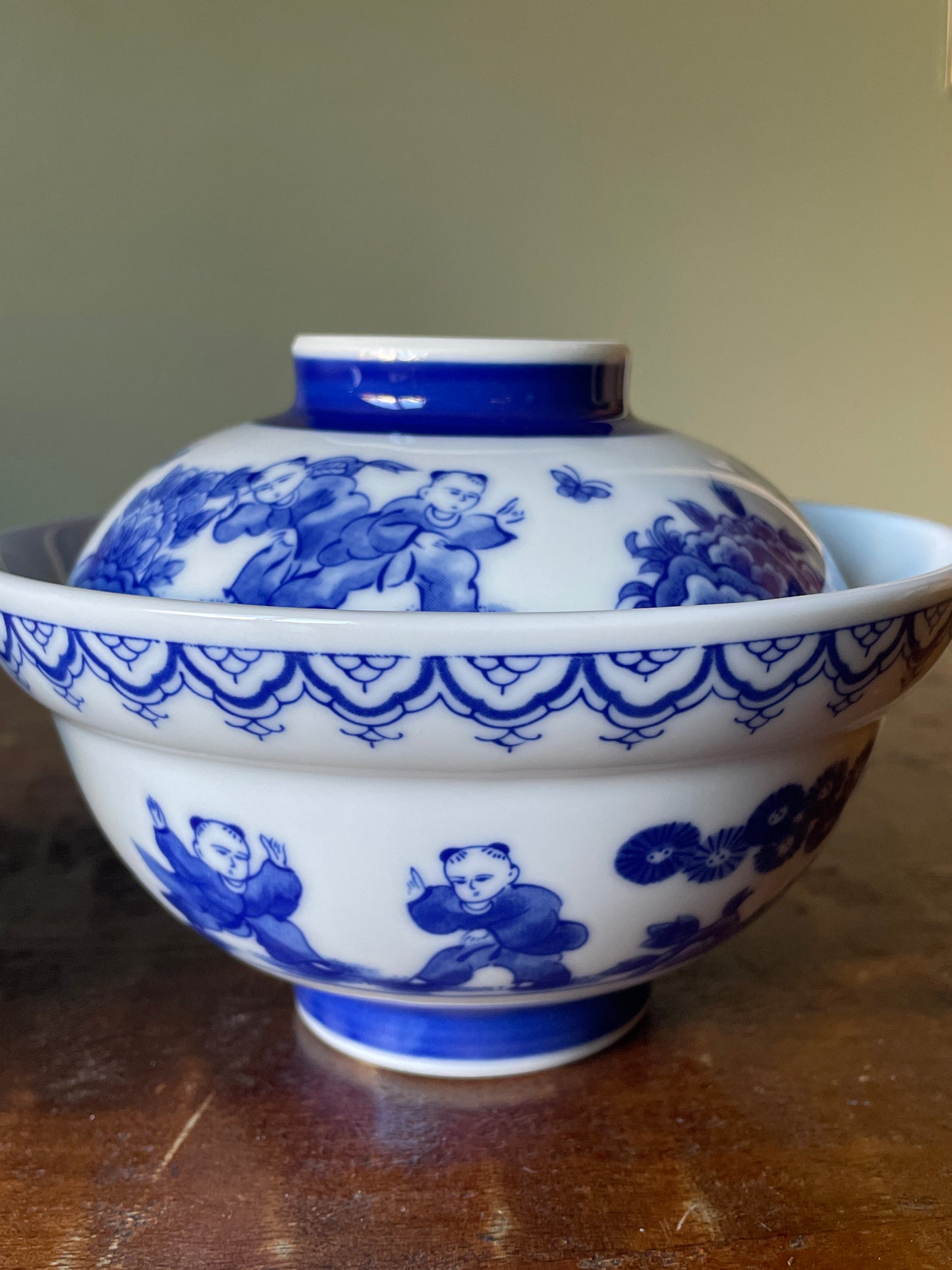 Pair of Japanese Blue & White Porcelain Karako bowls