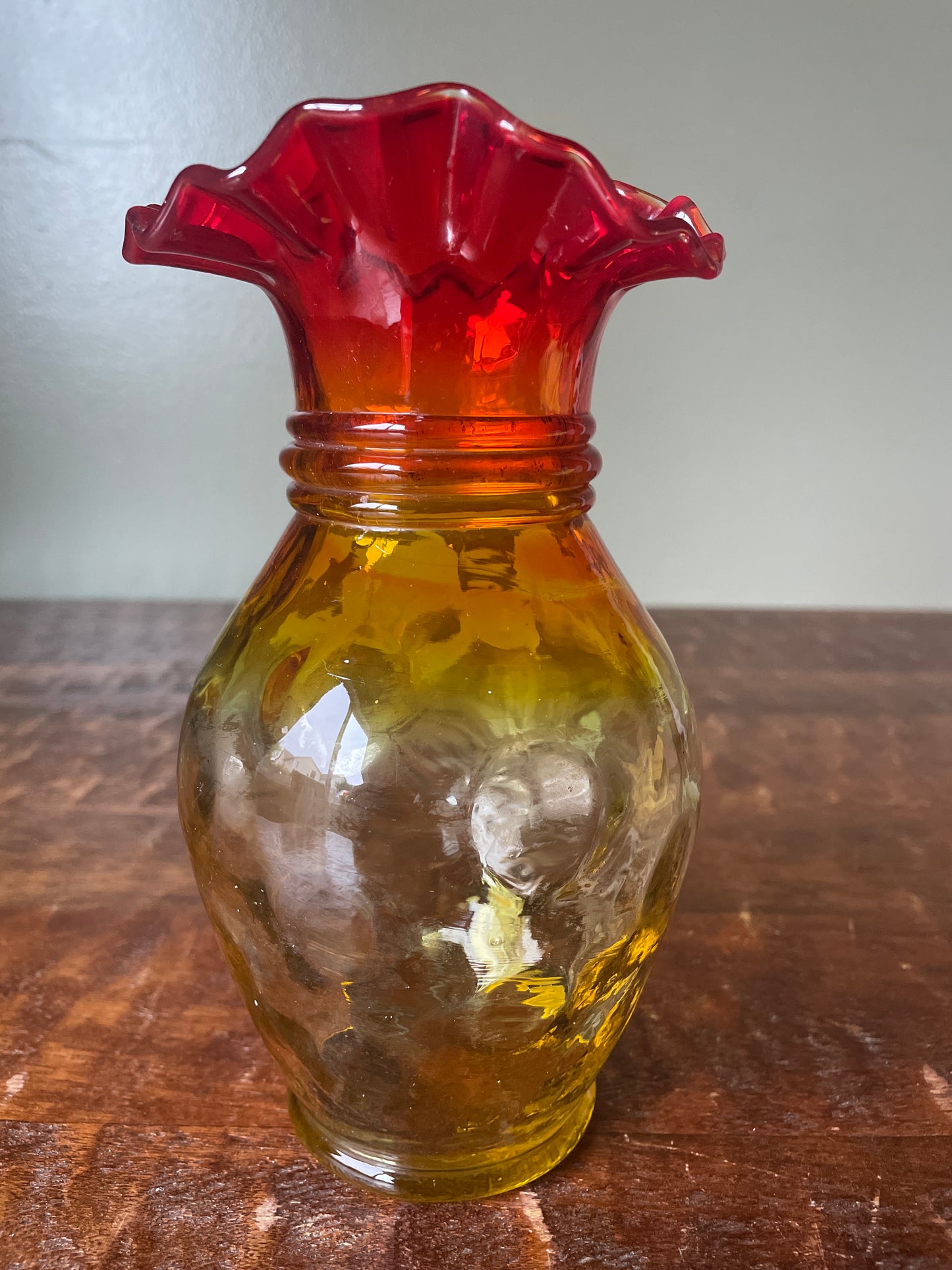 Amberina Thumb Dot Ruffle Edge Glass Vase Large