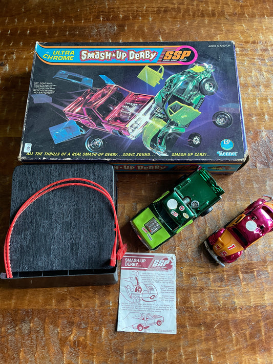 VINTAGE KENNER SSP SMASH UP DERBY ULTRA CHROME PLAYSET BOX CARS RAMPS CORDS