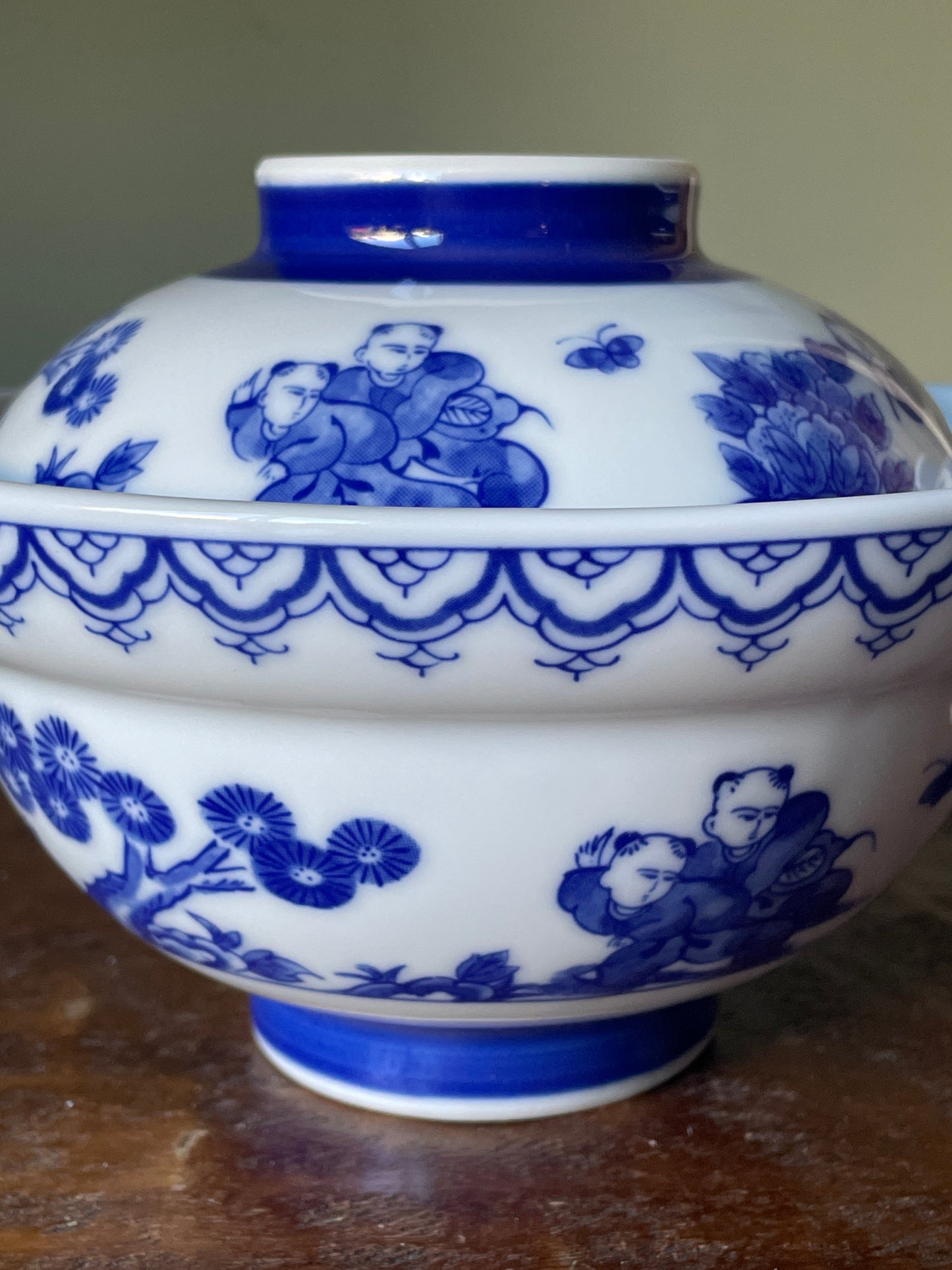 Pair of Japanese Blue & White Porcelain Karako bowls